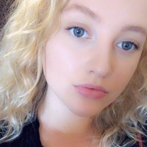 Meet your Posher, Lily